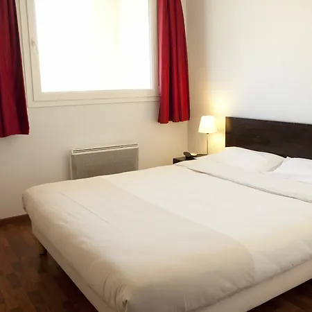 Ruby Apartment *